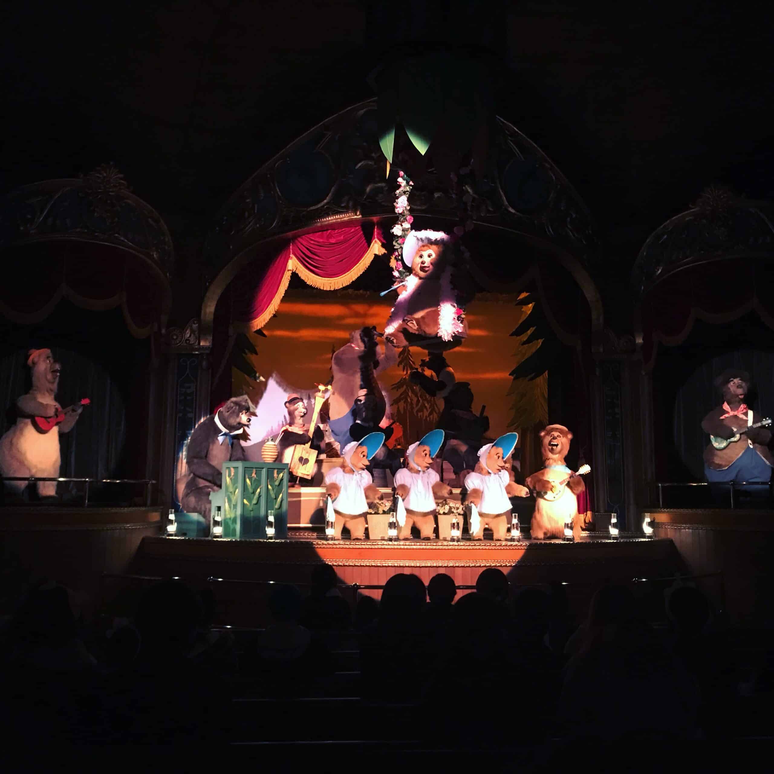 country bear theatre - Japan with Kids